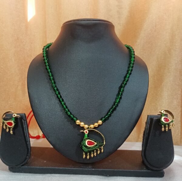 Green Lokaparo pendant