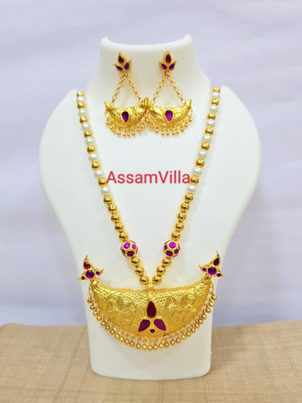 Assamese traditional pure silver based 24kt gold foiled real stone junbiri pendant set
